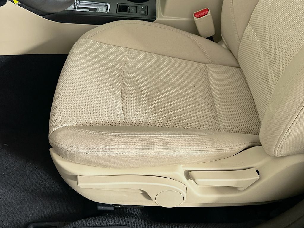 2018 Subaru Outback 2.5i 19
