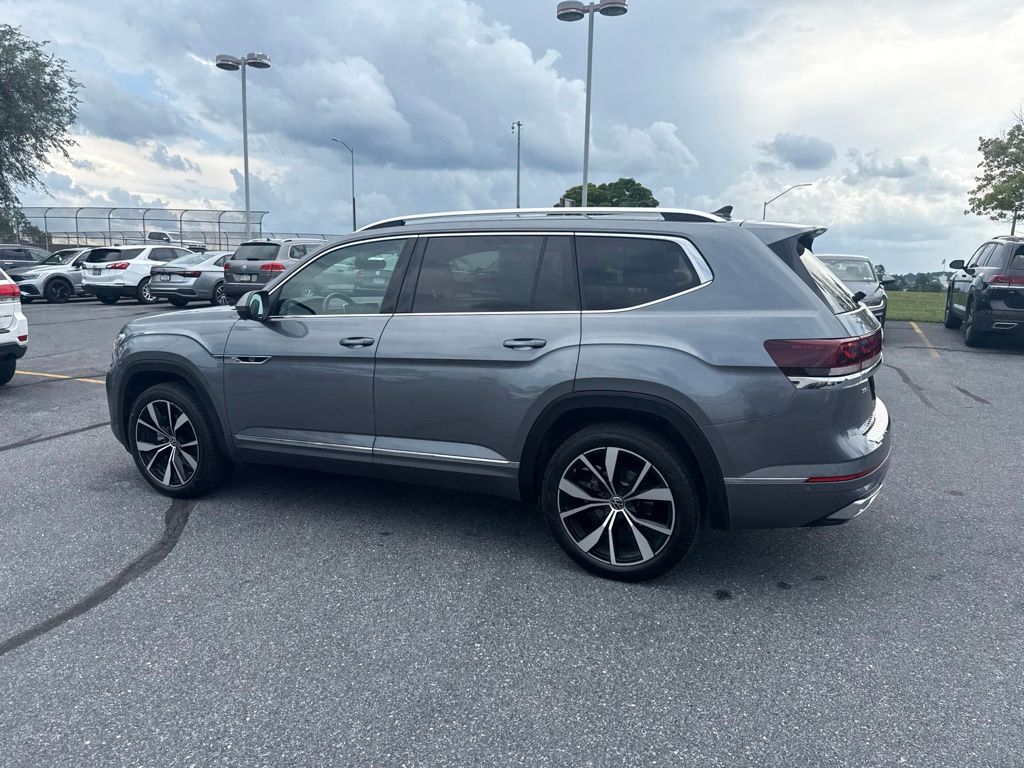 2025 Volkswagen Atlas 2.0T SEL Premium R-Line Gray at Subaru and VW of Moon Township