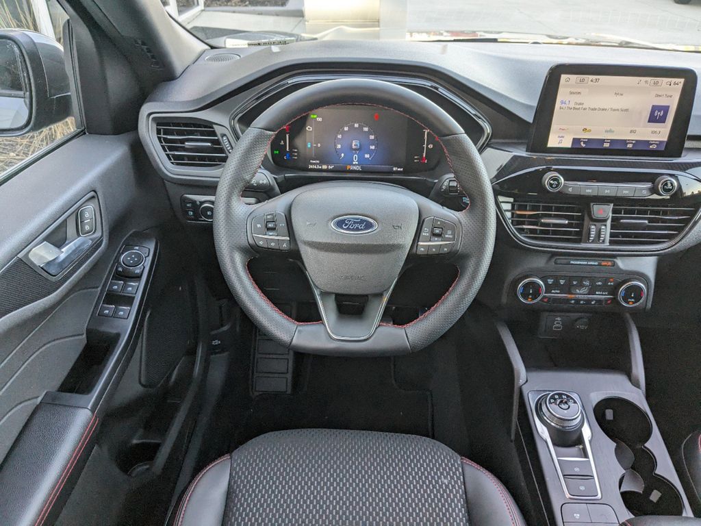 2024 Ford Escape Hybrid ST-Line Select