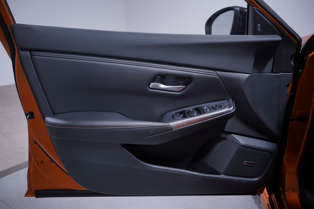 Thumbnail: 2023 Nissan Sentra - 16