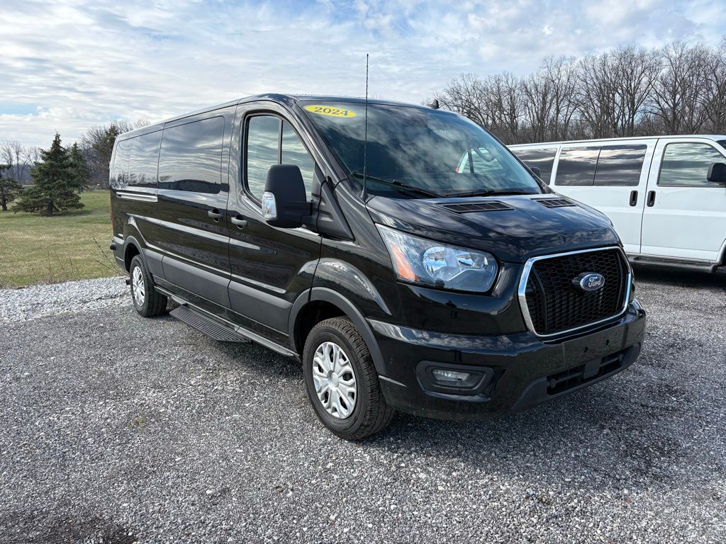 2024 Ford Transit Passenger 350 XLT Low Roof LB RWD