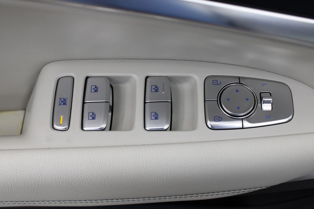 used 2025 Genesis G70 car, priced at $28,444