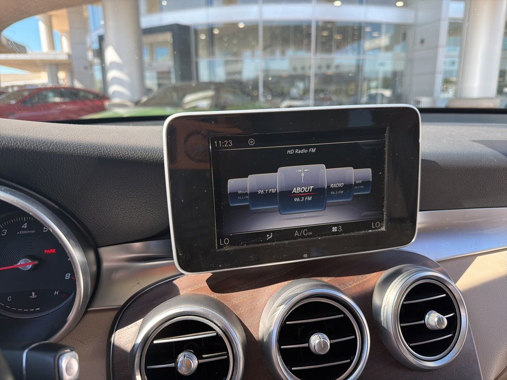 Thumbnail: 2019 Mercedes-Benz GLC - 10