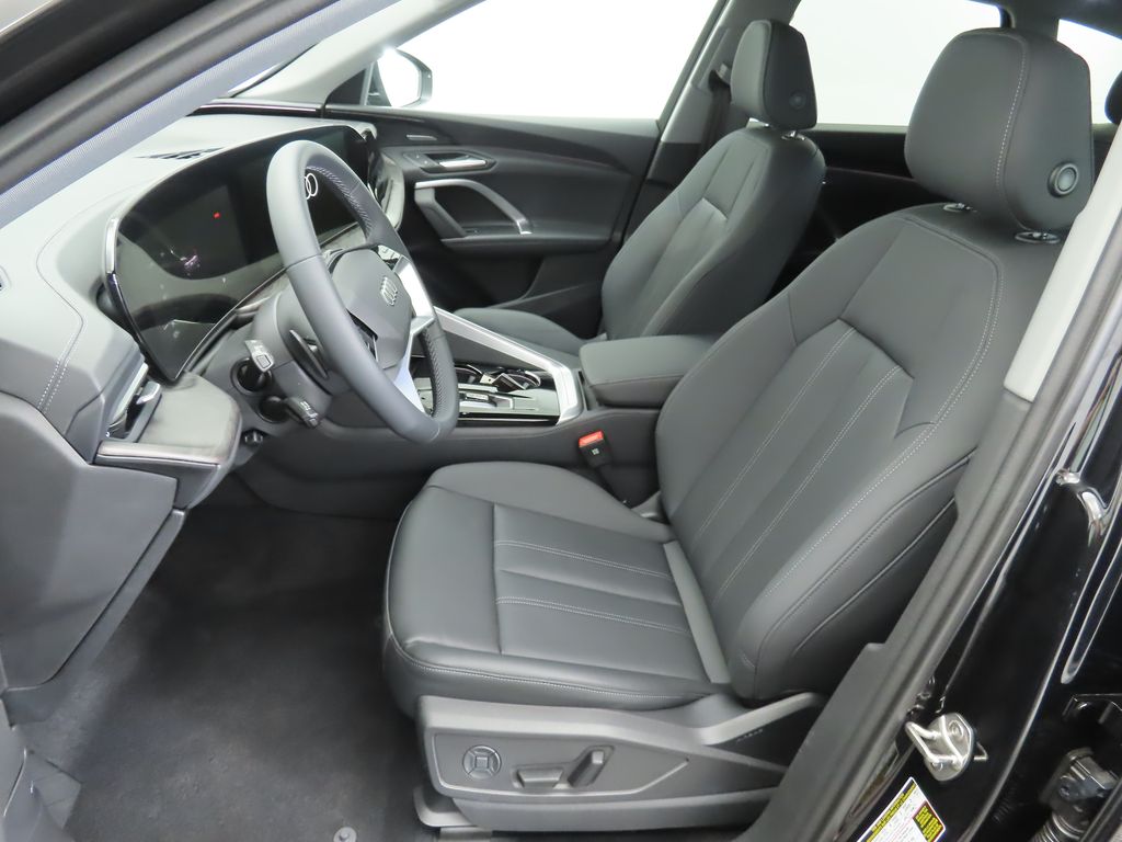 Thumbnail: 2025 Audi Q5 - 20