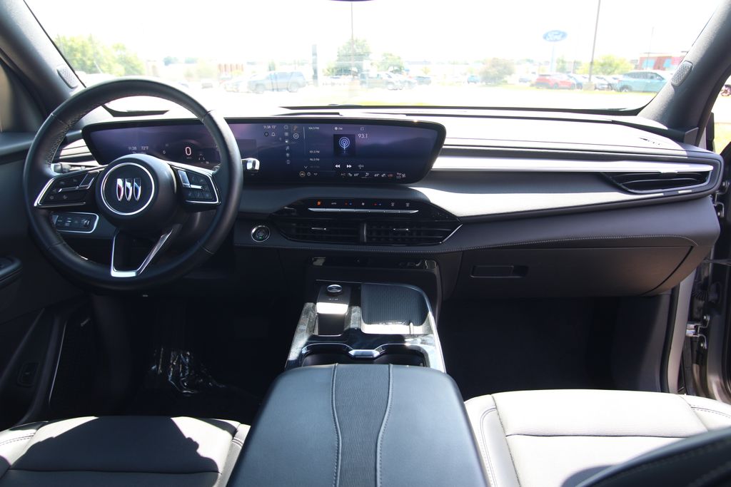 Used 2025 Buick Enclave SUV