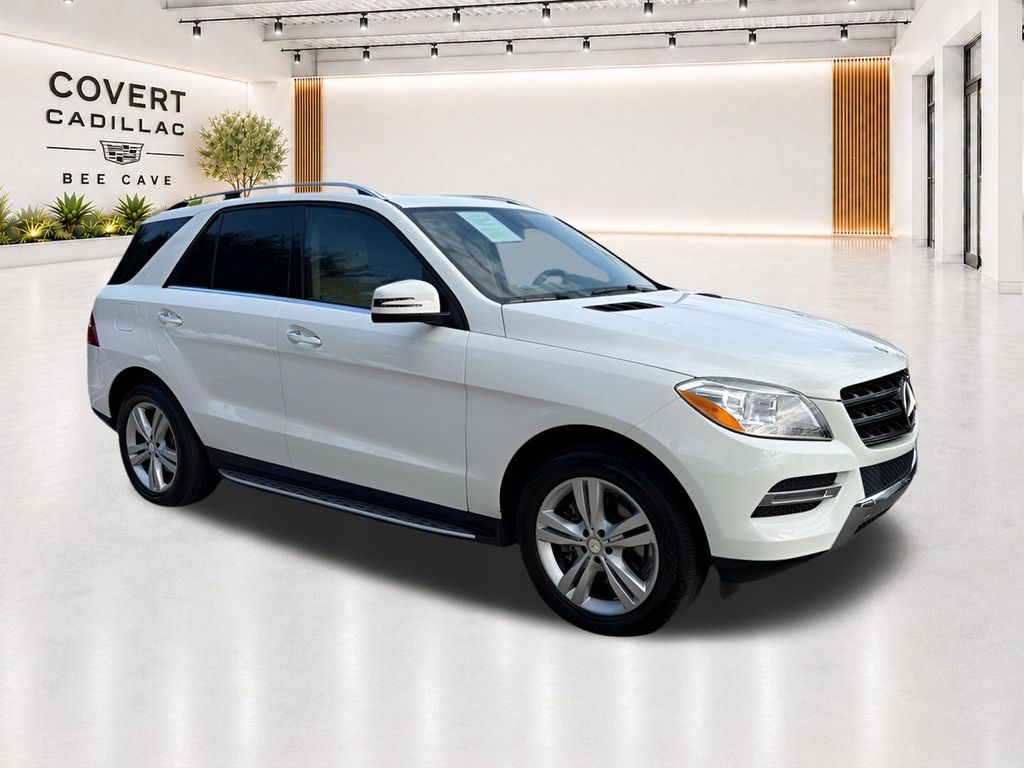 Polar White 2015 Mercedes-Benz M-Class SUV / Crossover All-Wheel Drive 7-Speed Automatic