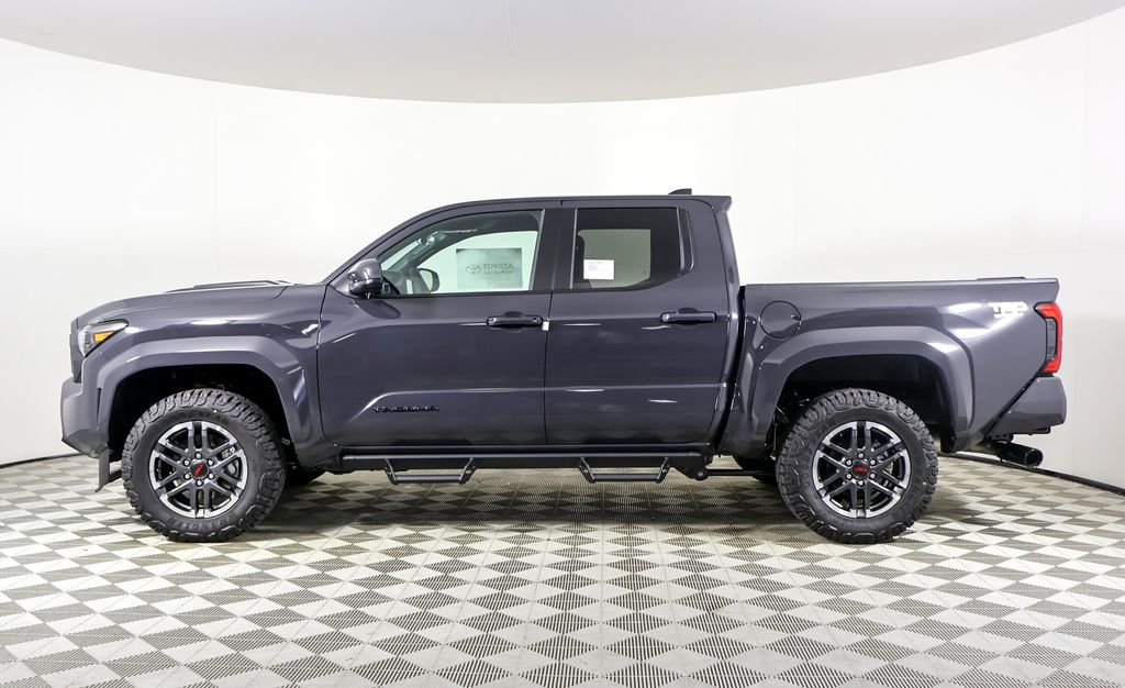 2025 Toyota Tacoma TRD Sport Double Cab photo 3