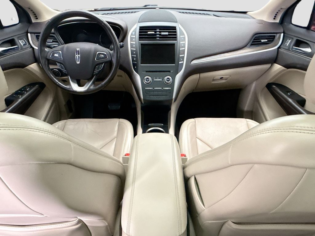 Thumbnail: 2017 Lincoln MKC - 13