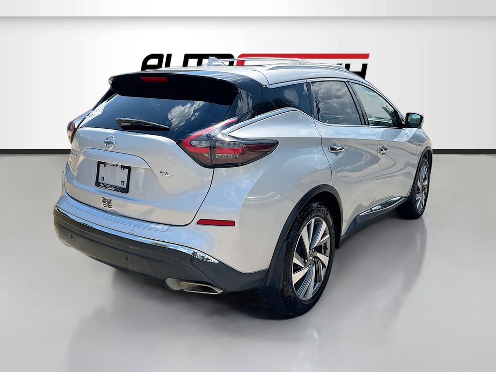 Used 2020 Silver Nissan SL image 7