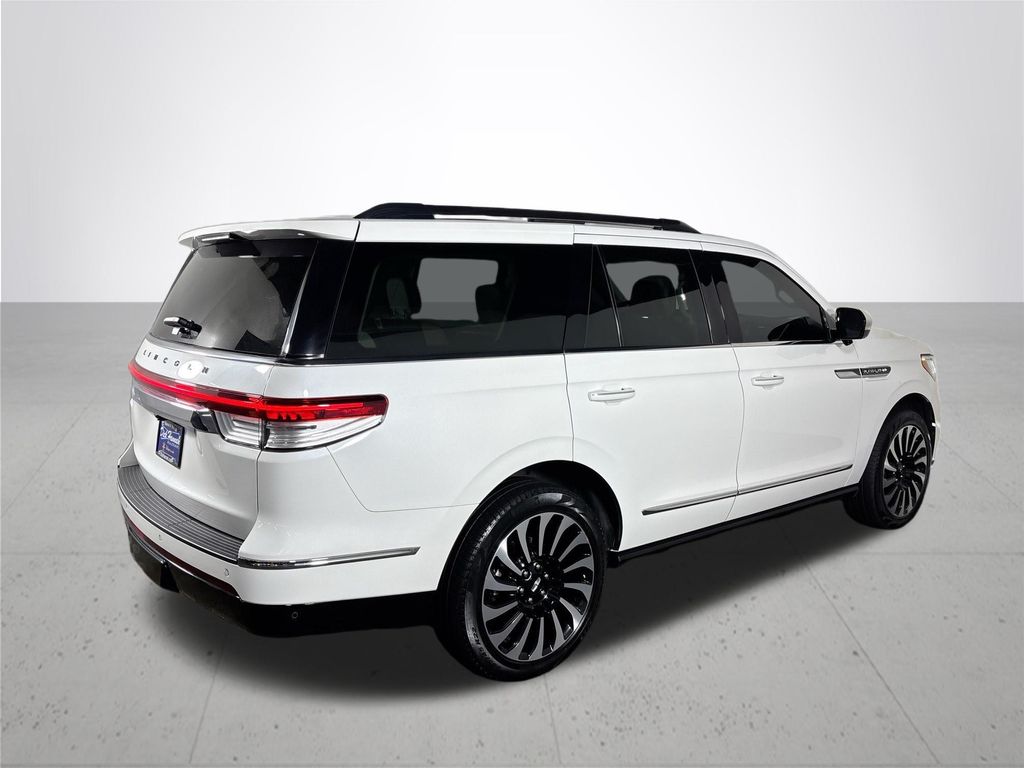 2023 Lincoln Navigator Black Label