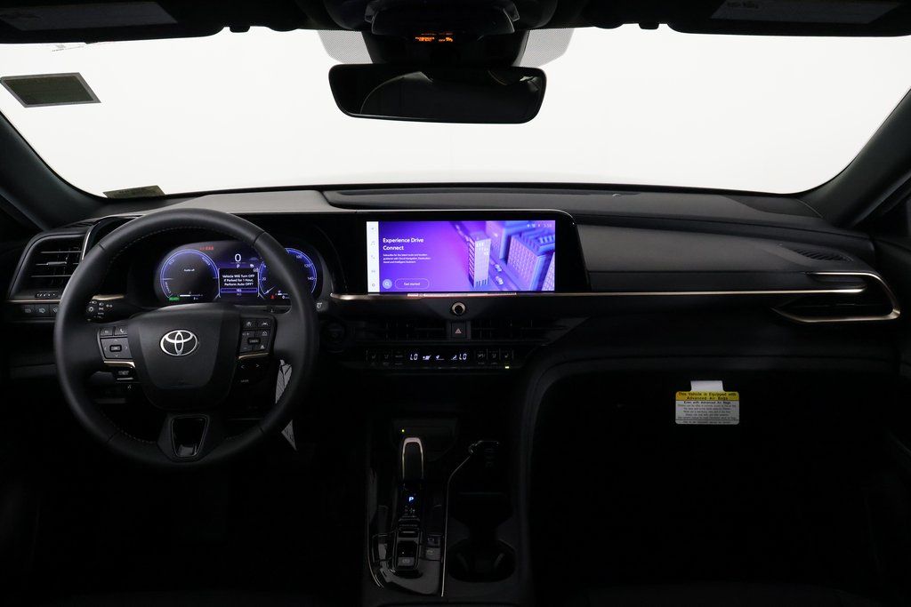 Thumbnail: 2025 Toyota Crown Signia - 4