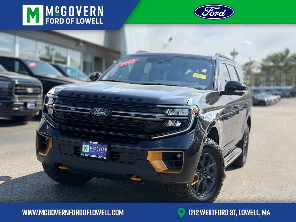 Dark Matter Gray Metallic 2025 Ford Expedition SUV / Crossover Four-Wheel Drive Automatic