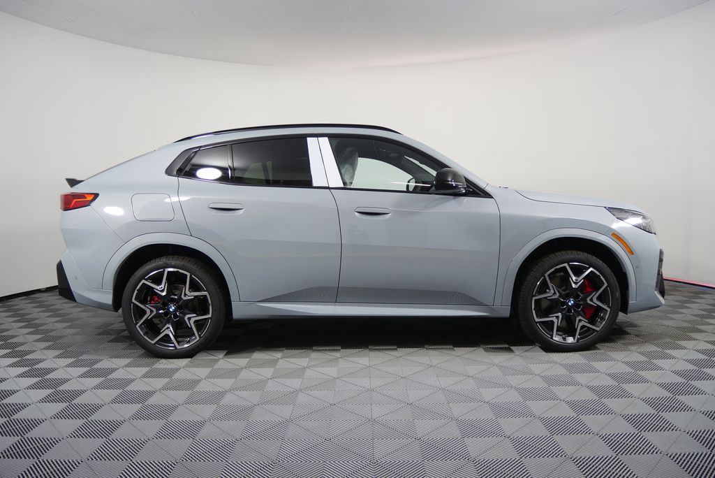 Thumbnail: 2026 BMW X2 - 2