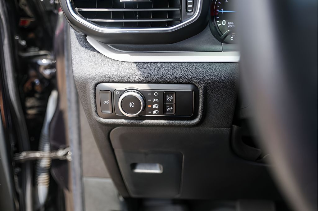 Used Car 2023 Ford Explorer  Xlt For Sale Under $30,000 In Austin, Texas