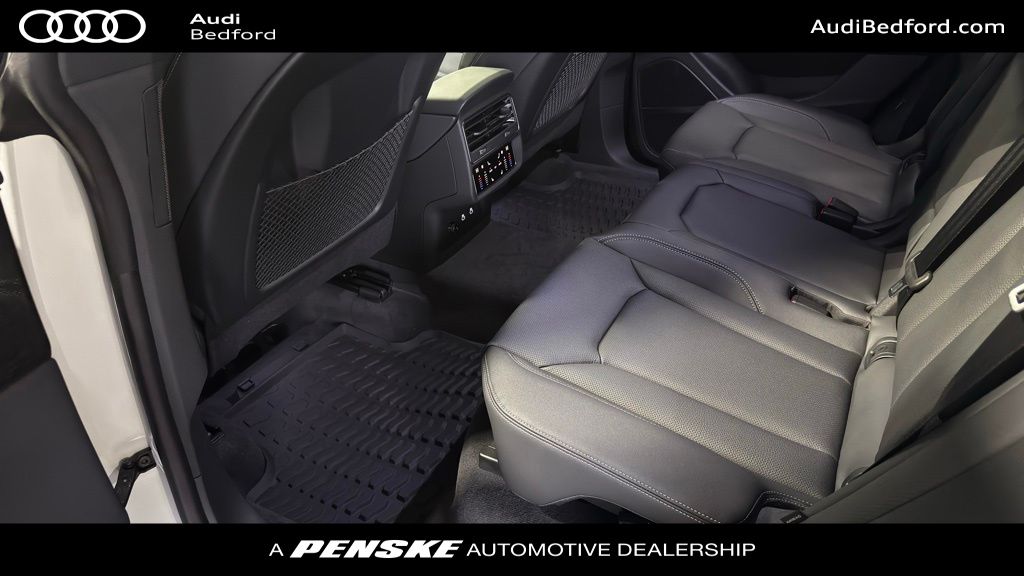 Thumbnail: 2026 Audi Q8 - 19