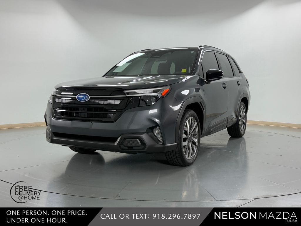 2025 Subaru Forester Touring's photo