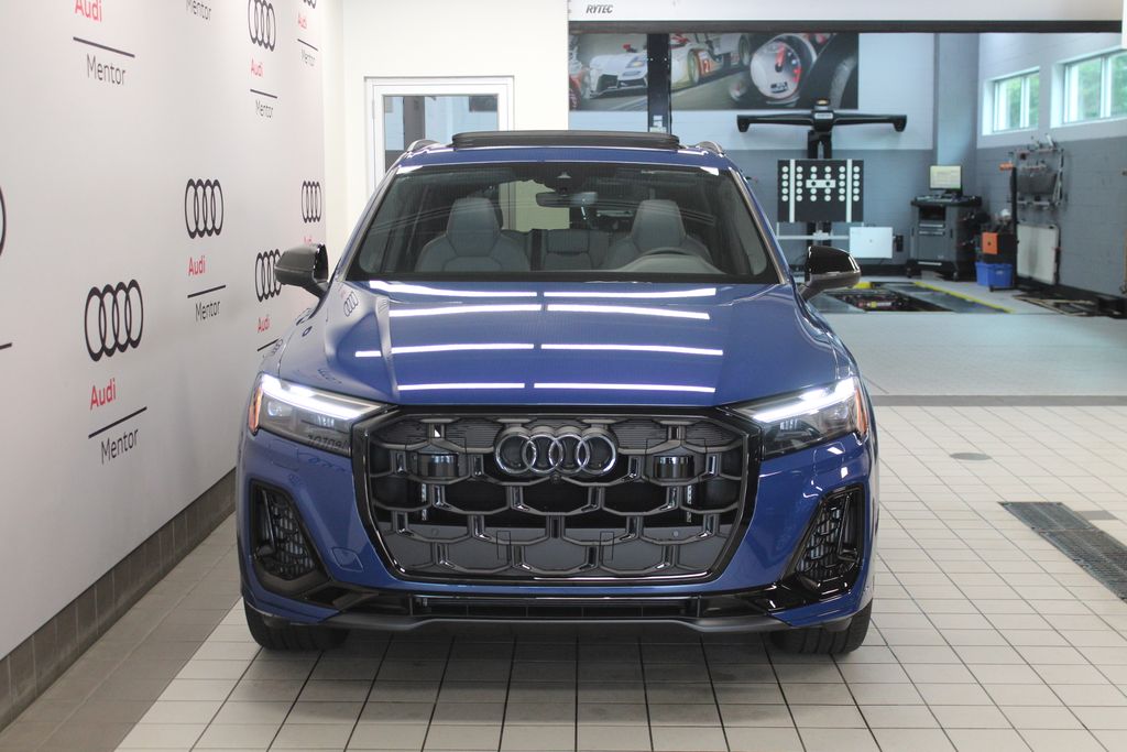 Thumbnail: 2026 Audi SQ7 - 8