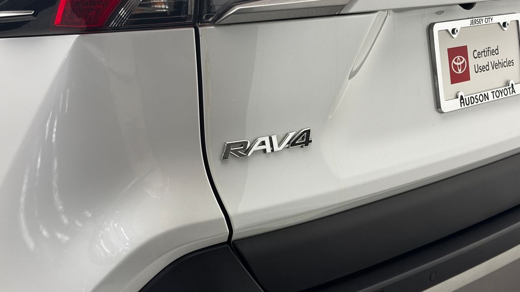 Thumbnail: 2024 Toyota RAV4 - 4