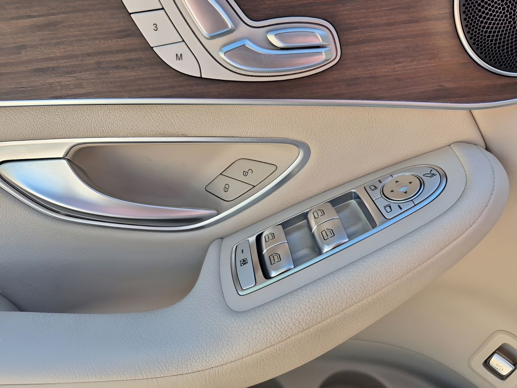 Used Car 2022 Mercedes-benz Glc  Glc 300 For Sale Under $35,000 In Austin, Texas