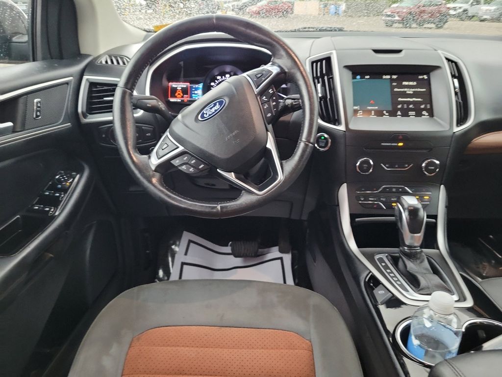 2018 Ford Edge SEL 9