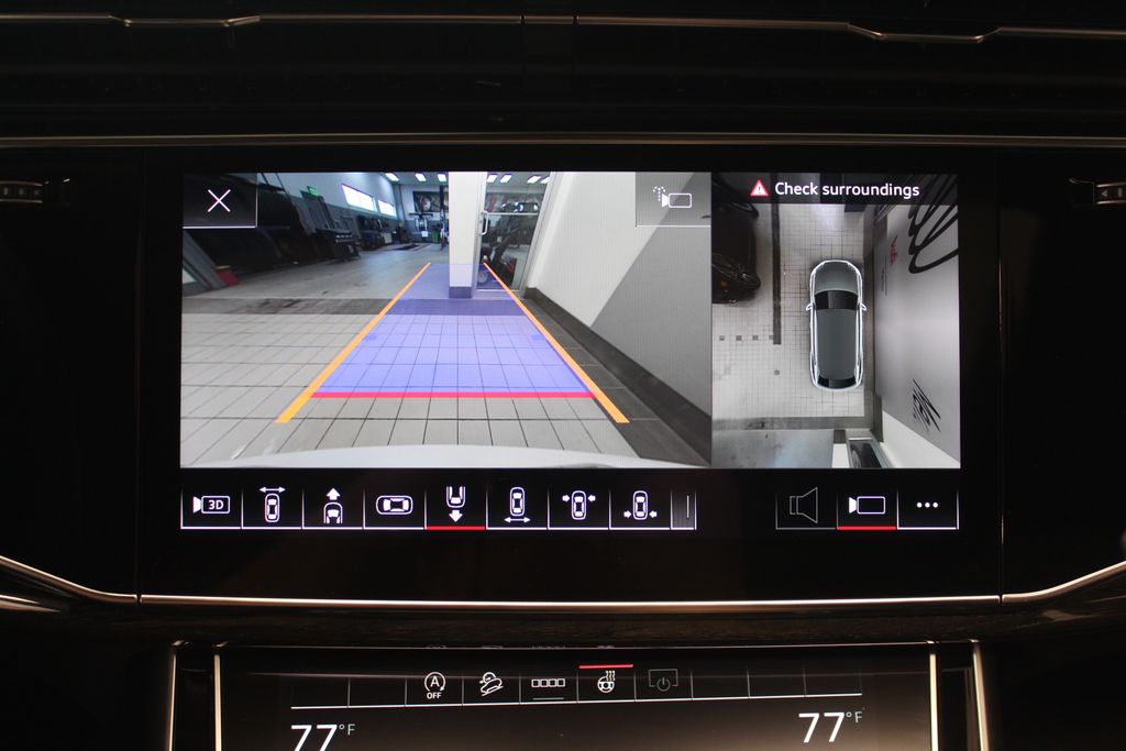 Thumbnail: 2026 Audi Q8 - 23