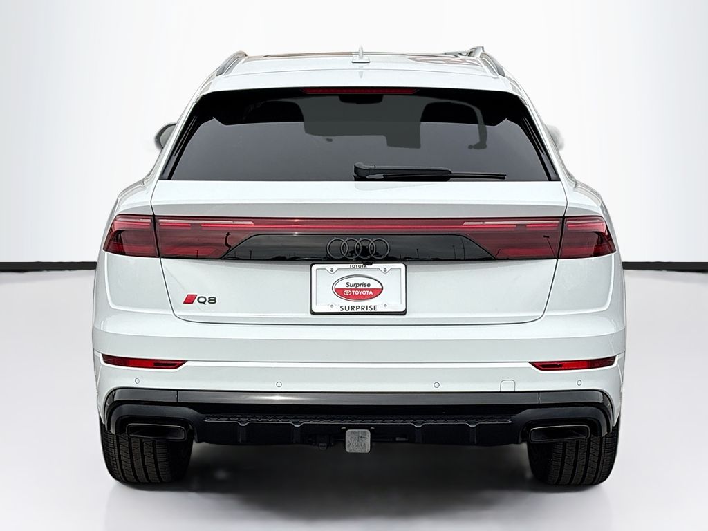 Thumbnail: 2025 Audi Q8 - 6