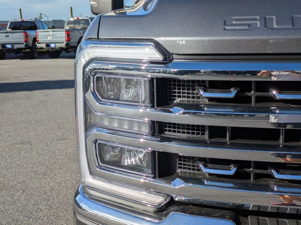 2026 Ford F-350 LARIAT