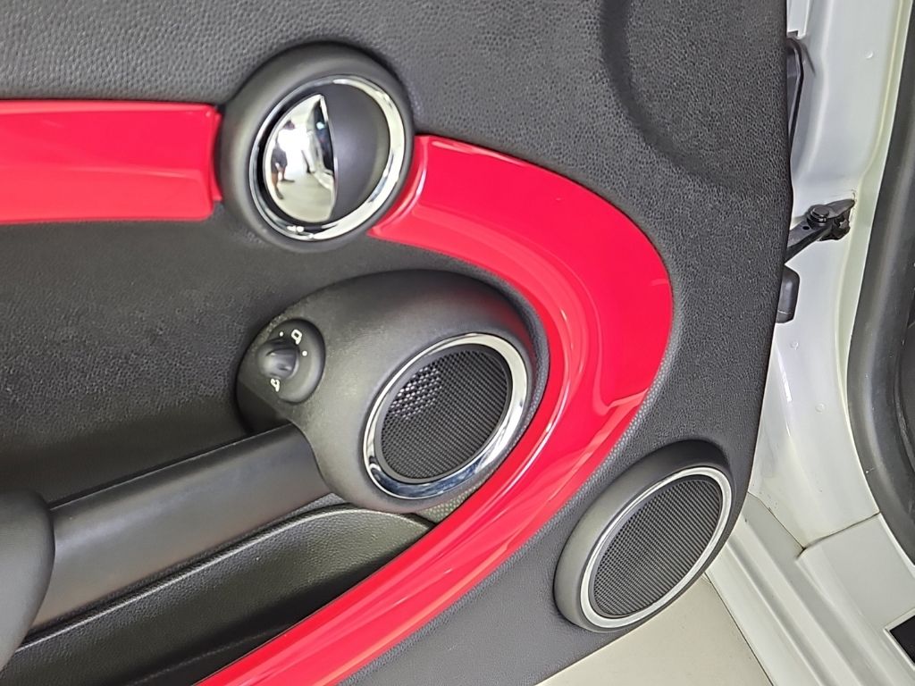 Thumbnail: 2012 MINI Cooper - 12