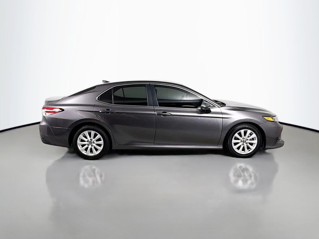 Thumbnail: 2019 Toyota Camry - 4