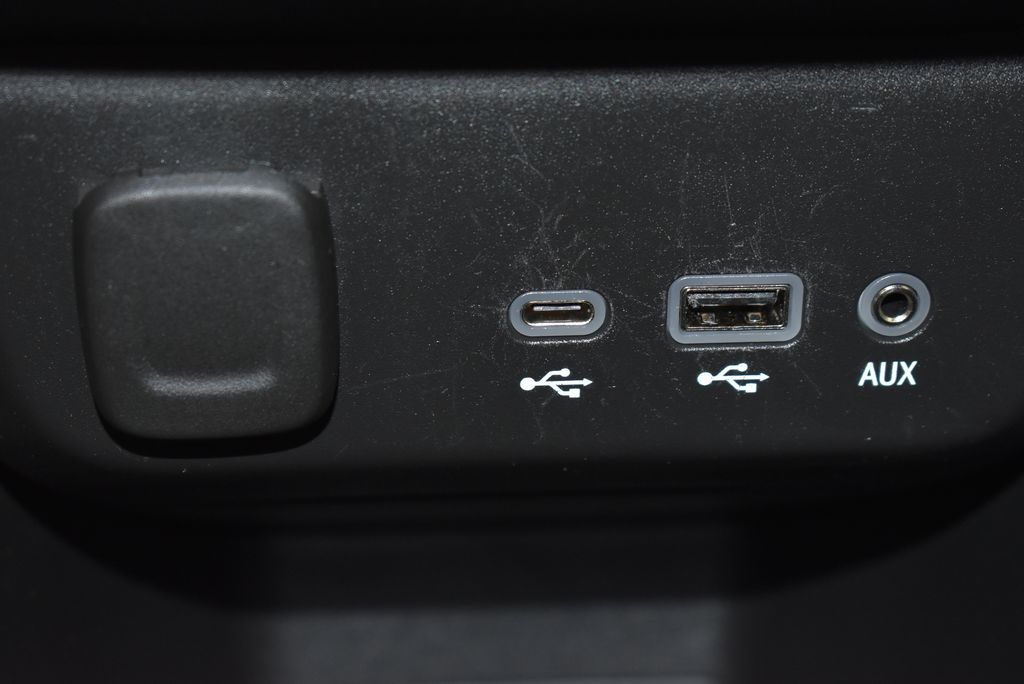 Thumbnail: 2023 Chevrolet TrailBlazer - 20