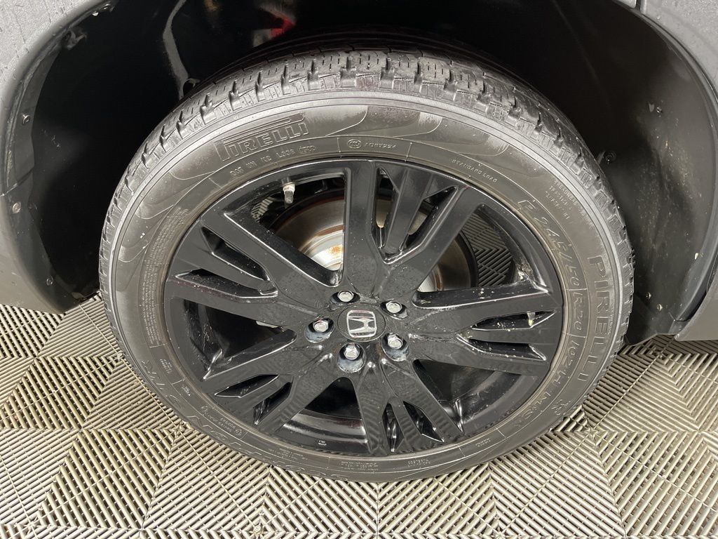 Thumbnail: 2020 Honda Pilot - 17