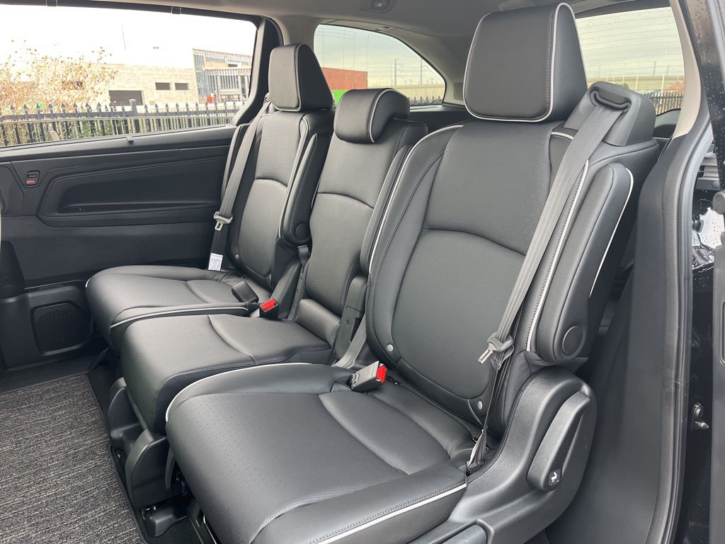 Thumbnail: 2026 Honda Odyssey - 14