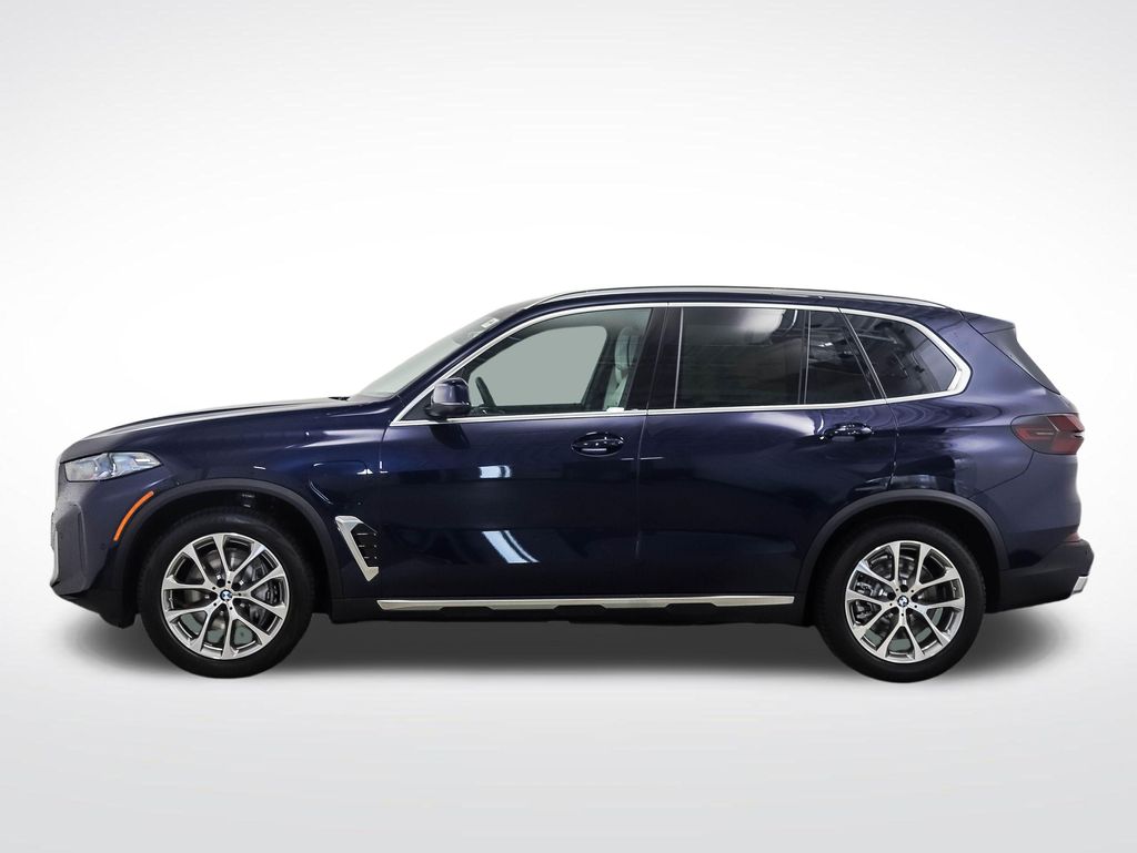 Thumbnail: 2026 BMW X5 - 2