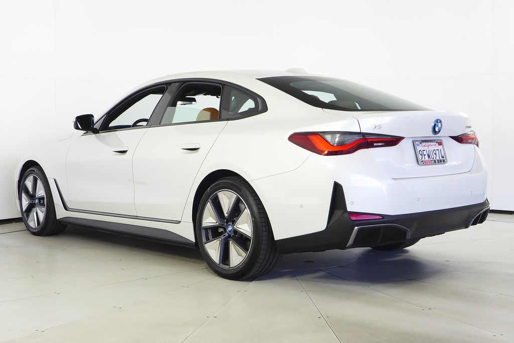Thumbnail: 2023 BMW i4 - 9