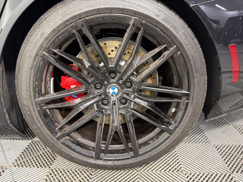 Thumbnail: 2025 BMW M5 - 10
