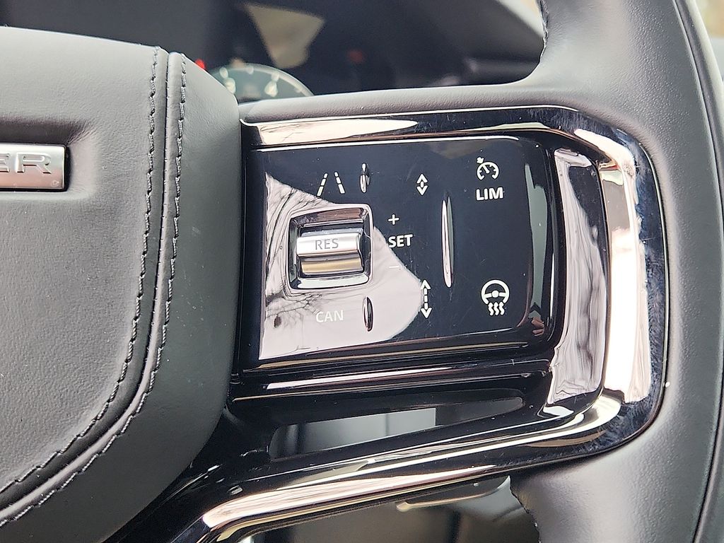 Thumbnail: 2025 Land Rover Range Rover Velar - 23