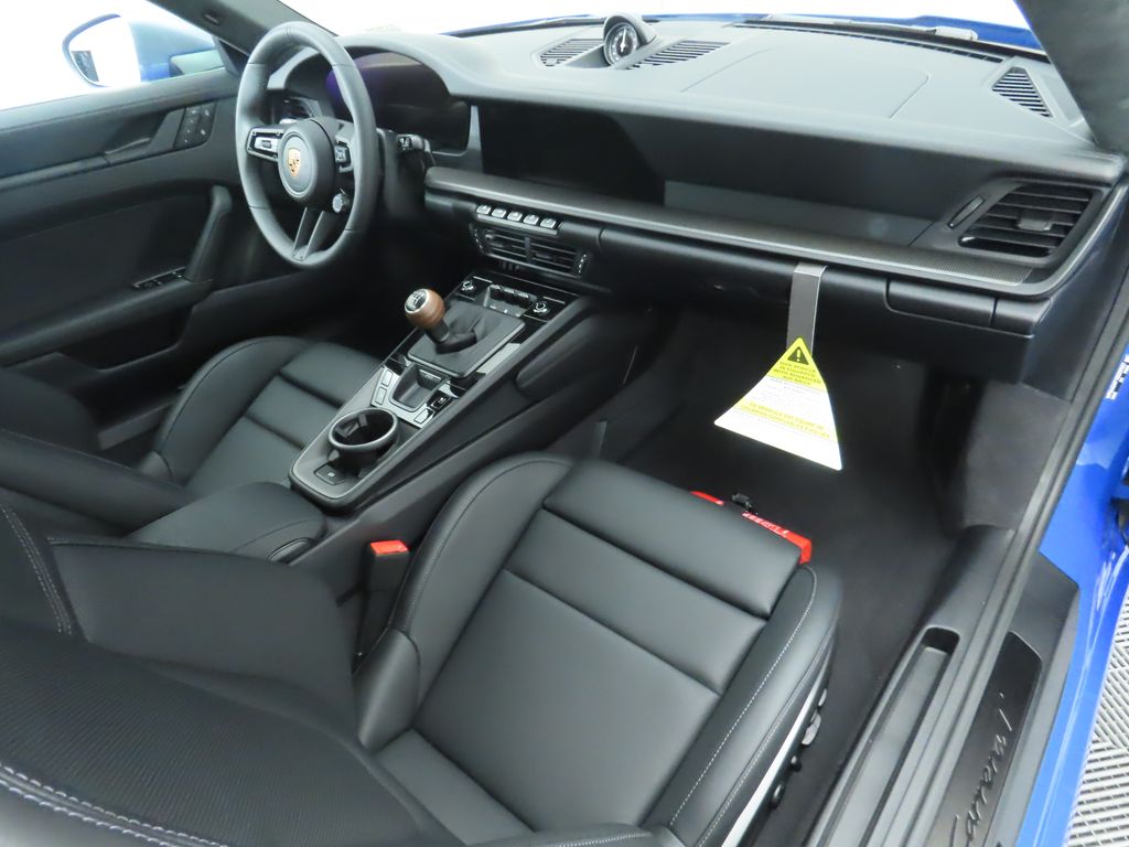 Thumbnail: 2025 Porsche 911 - 21