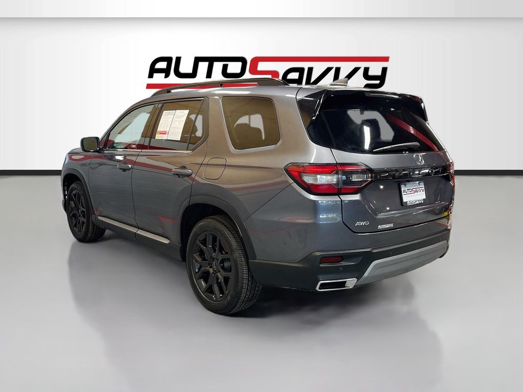 Used 2025 Charcoal Honda Touring image 5