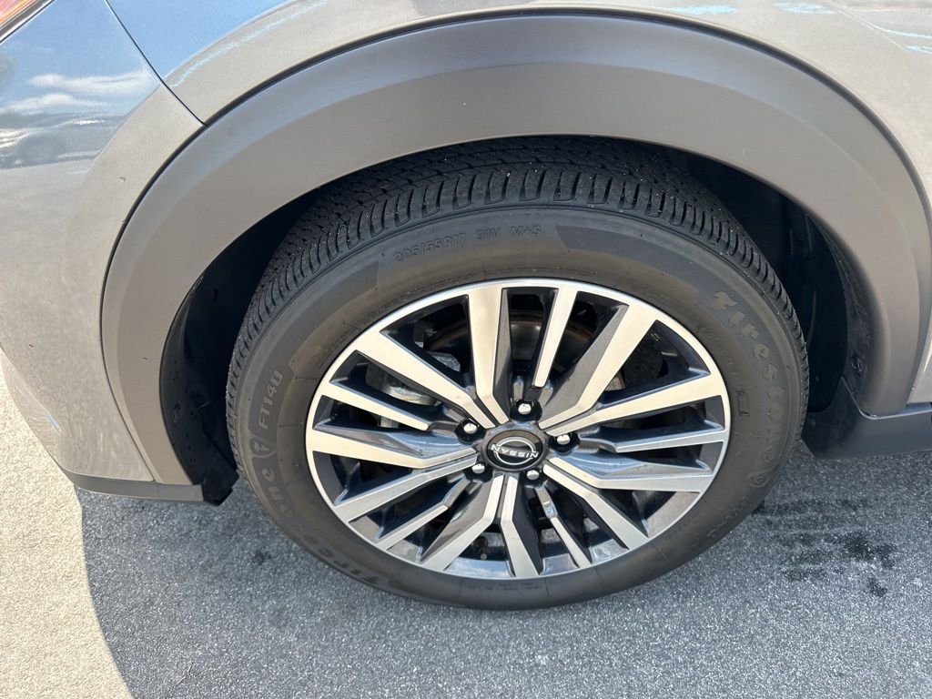 2024 Gun Metallic Nissan Kicks SV FWD SUV