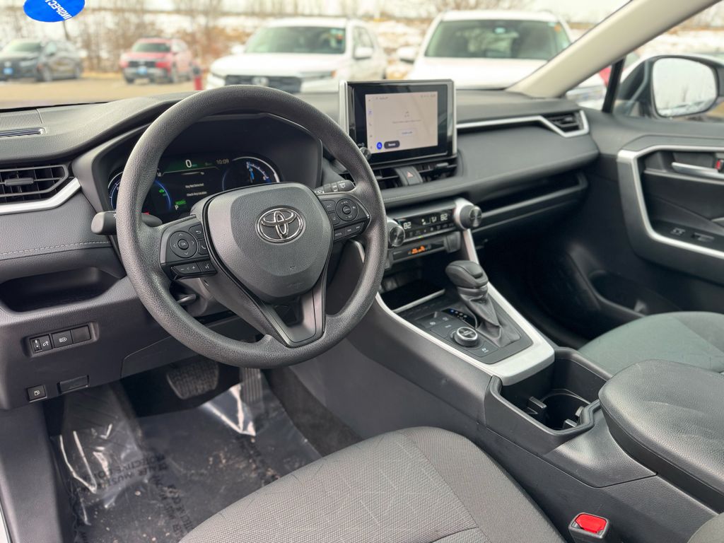 View vehicle photo 7