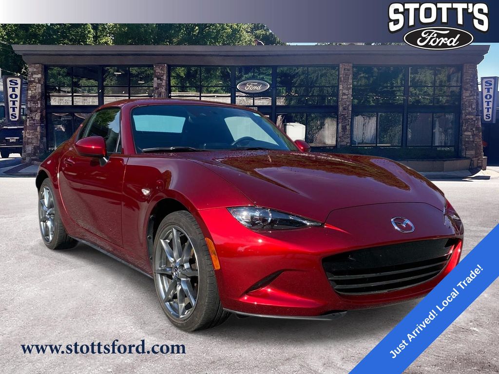 Soul Red Crystal Metallic 2023 Mazda MX-5 Miata Convertible Rear-Wheel Drive 6-Speed Automatic