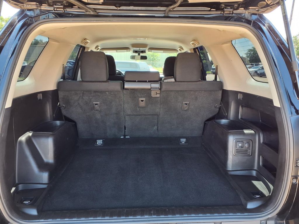2019 Toyota 4Runner TRD Off-Road - 11