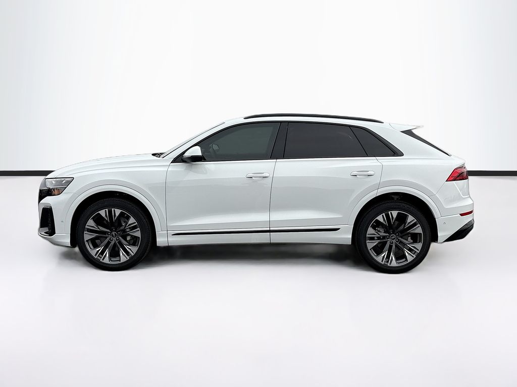 Thumbnail: 2025 Audi Q8 - 8