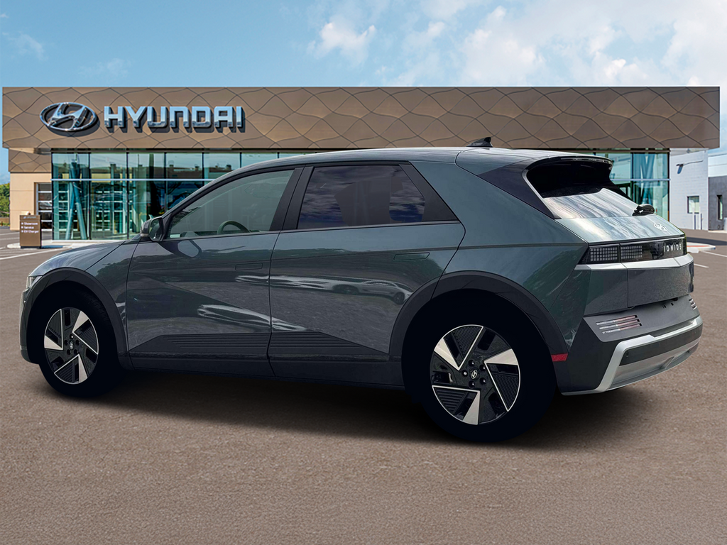 New 2026 Green Hyundai SE image 4