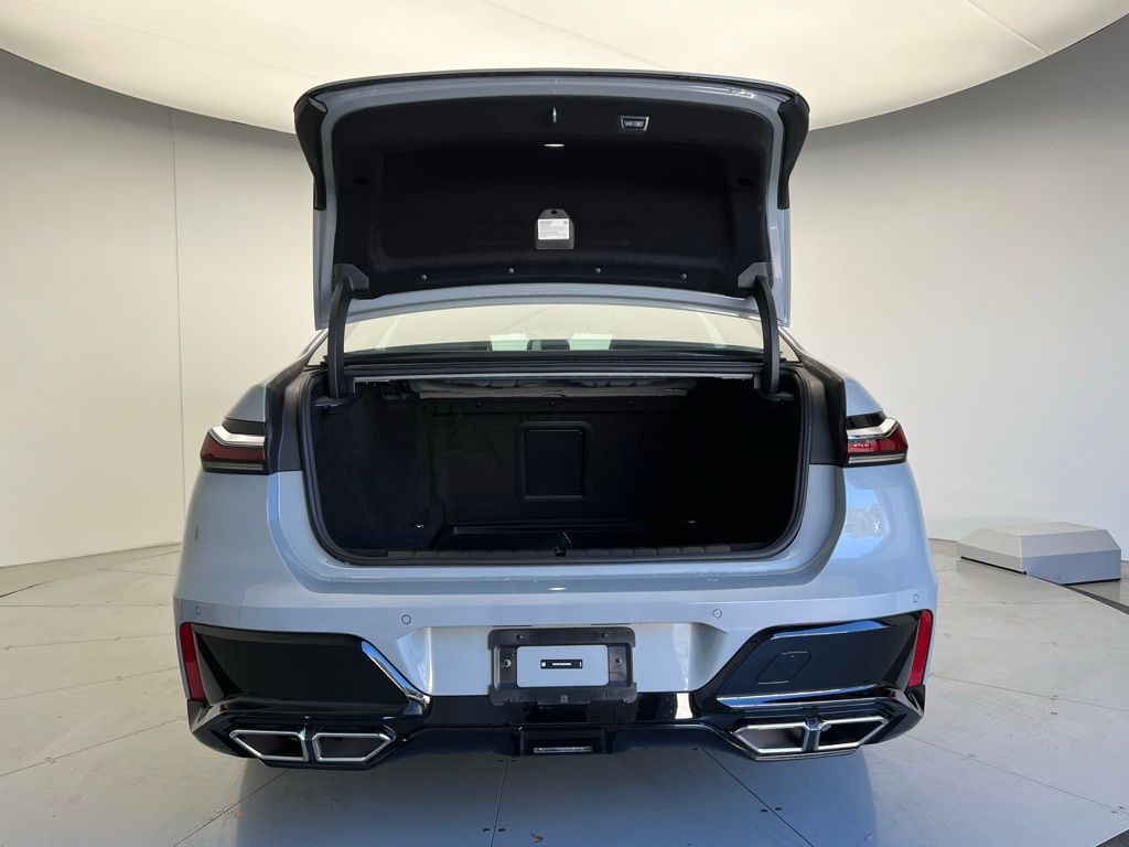Thumbnail: 2024 BMW 7 Series - 9