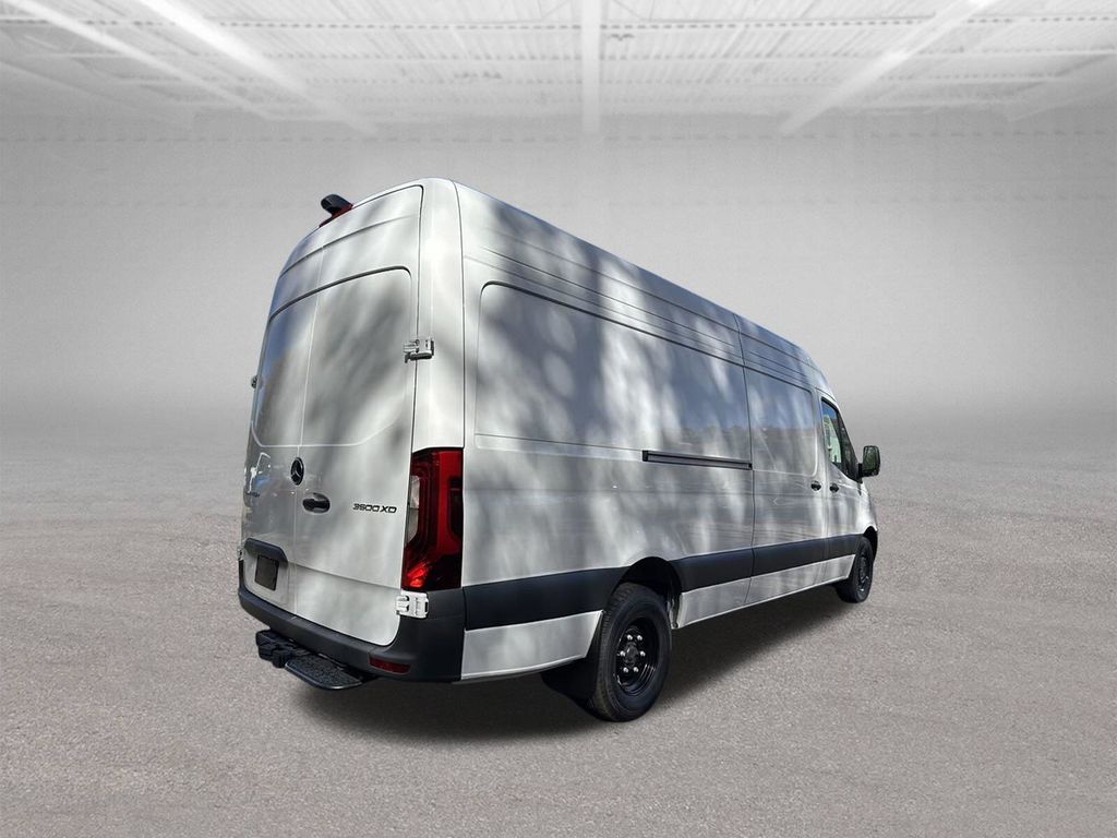 2024 Mercedes-Benz Sprinter 3500 Cargo 170 WB - 4