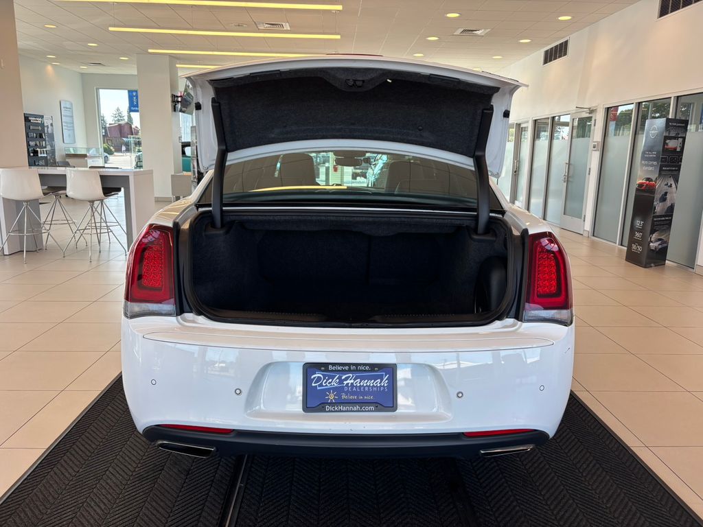 2023 Chrysler 300 S