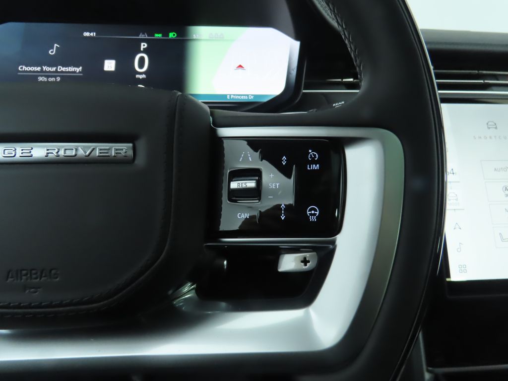 Thumbnail: 2025 Land Rover Range Rover - 12