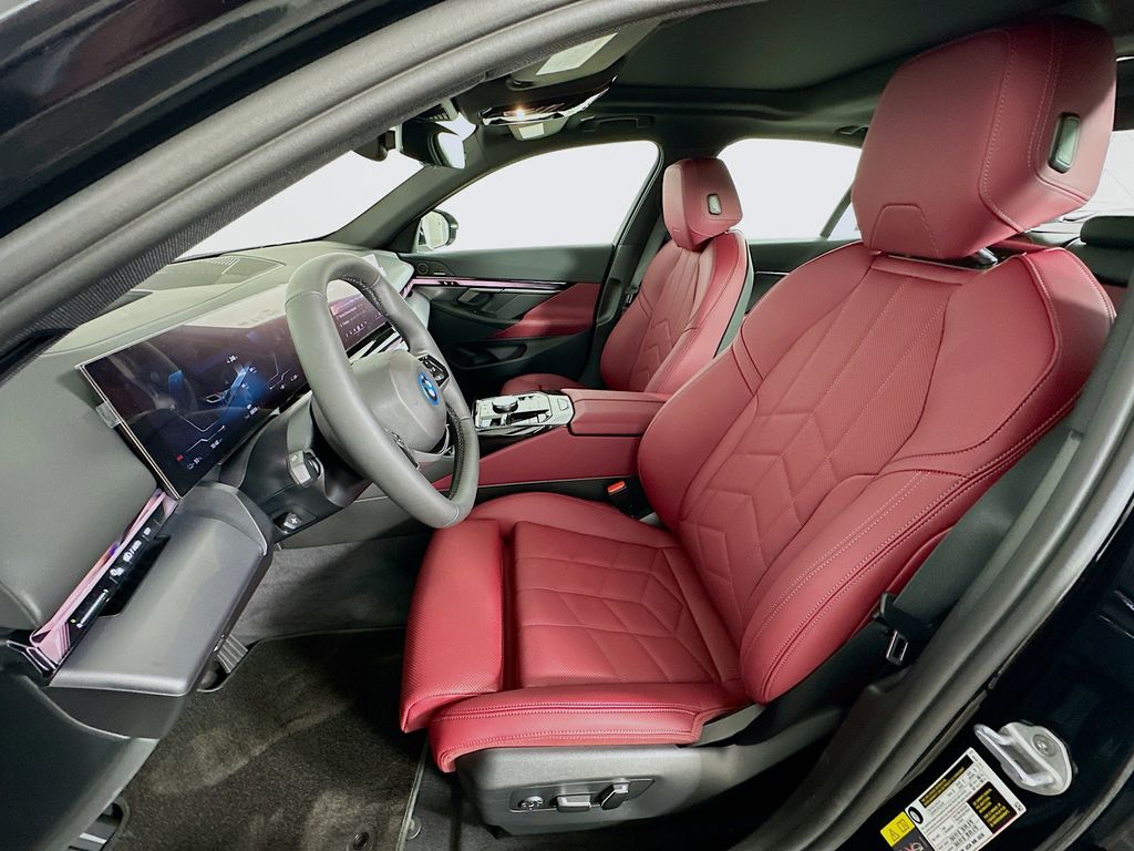 Thumbnail: 2025 BMW i5 - 16