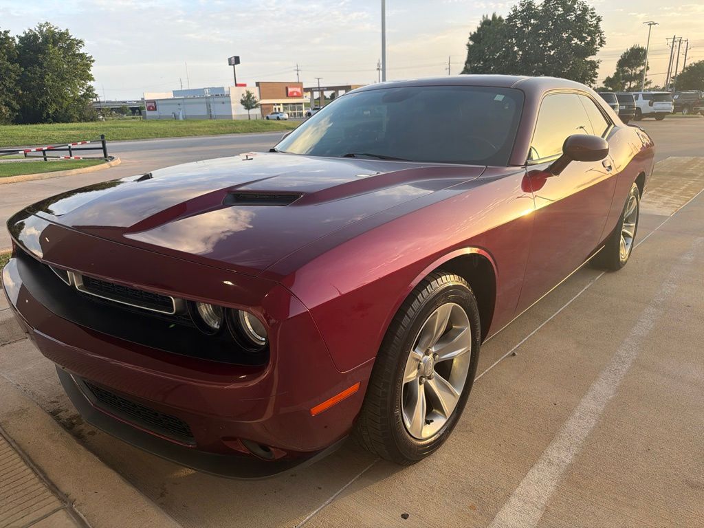 Octane Red Pearlcoat 2020 Dodge Challenger Coupe Rear-Wheel Drive 8-Speed Automatic